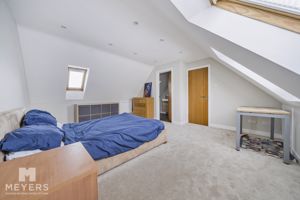 Bedroom- click for photo gallery
